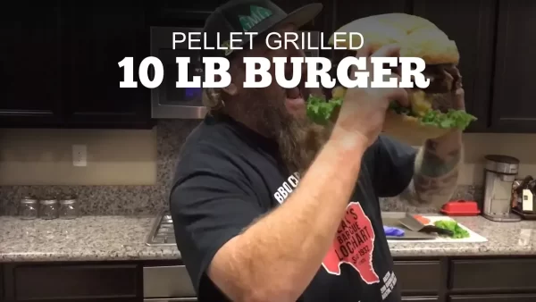Cómo asar una hamburguesa de queso y panceta de 4,5 Kg | Green Mountain Pellet Grills